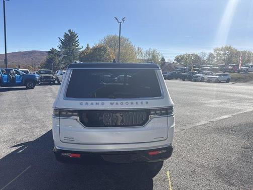 2023 Jeep Grand Wagoneer Series II