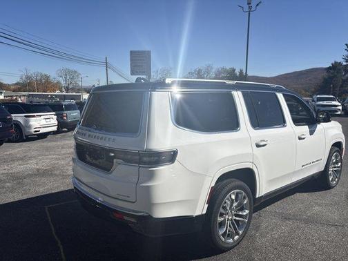 2023 Jeep Grand Wagoneer Series II