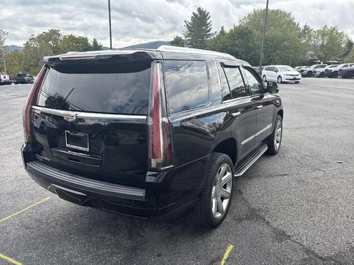 2020 Cadillac Escalade Premium Luxury