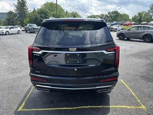 2022 Cadillac XT6 Premium Luxury AWD