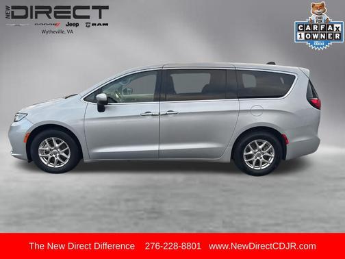 2023 Chrysler Pacifica Touring-L