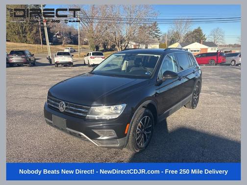 Deep Black Pearl Effect 2021 Volkswagen Tiguan 2.0T SE