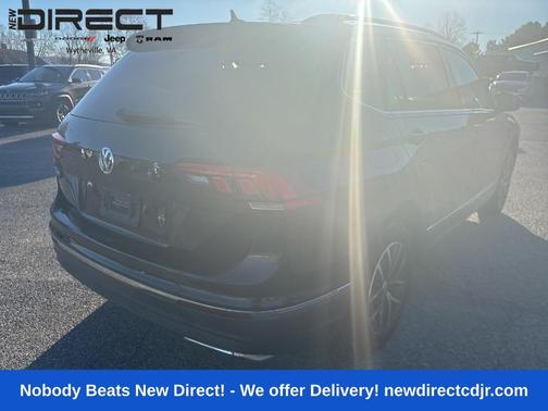 Deep Black Pearl Effect 2021 Volkswagen Tiguan 2.0T SE