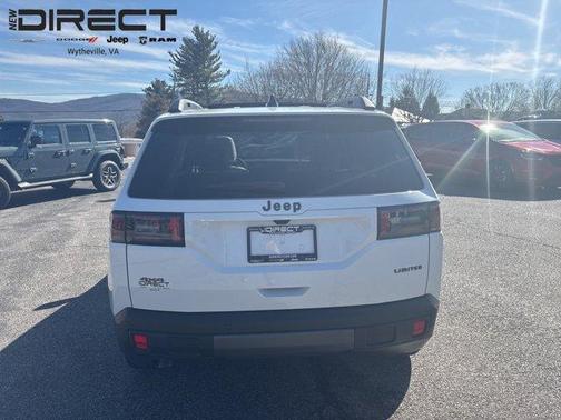 Bright White Clearcoat 2026 Jeep Cherokee LAREDO/LIMITED