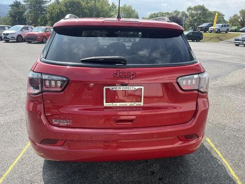 2023 Jeep Compass (RED) Edition
