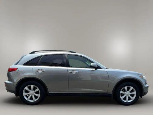 2004 INFINITI FX35 