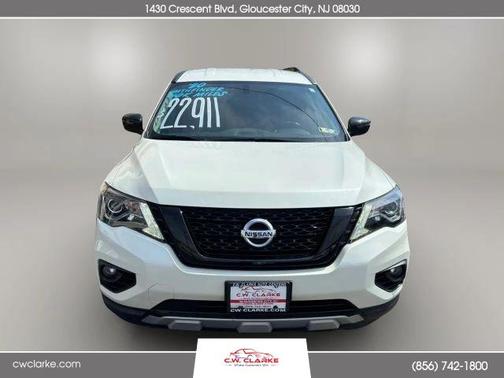 2020 Nissan Pathfinder SV