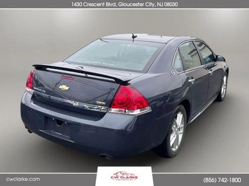 Gray 2009 Chevrolet Impala LTZ