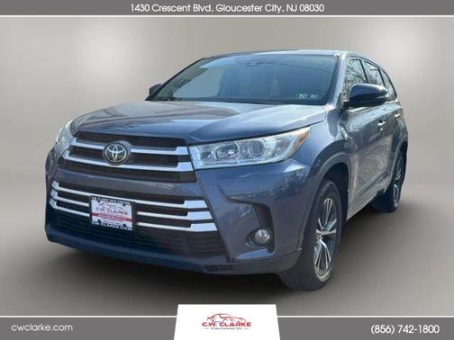 Blue 2017 Toyota Highlander LE Plus