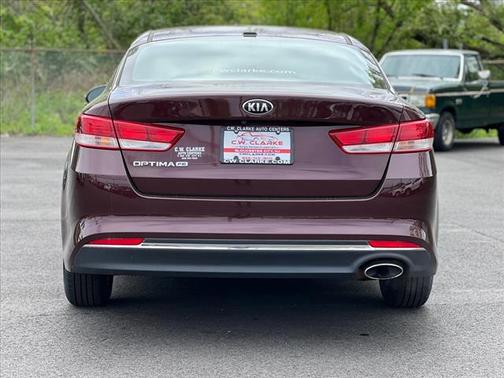 Photo 4 of 28 of 2016 Kia Optima LX