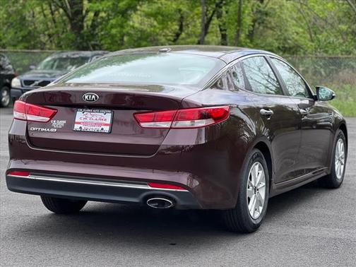 Photo 5 of 28 of 2016 Kia Optima LX