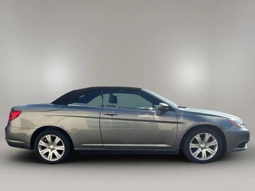 2011 Chrysler 200 Touring