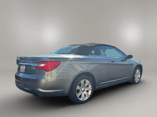 2011 Chrysler 200 Touring