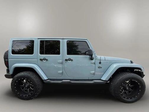 2012 Jeep Wrangler Unlimited Sahara