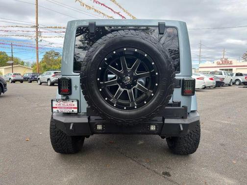 2012 Jeep Wrangler Unlimited Sahara