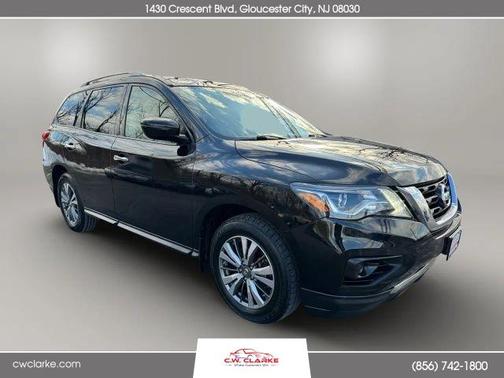 2017 Nissan Pathfinder S