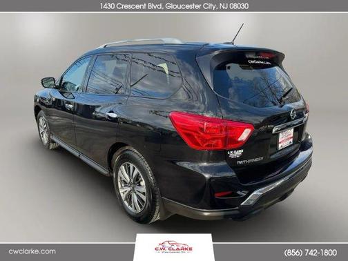 2017 Nissan Pathfinder S