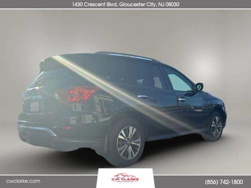 2017 Nissan Pathfinder S