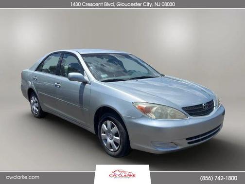 Silver 2002 Toyota Camry LE
