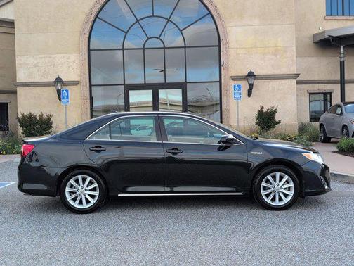 Magnetic Gray Metallic 2012 Toyota Camry Hybrid XLE