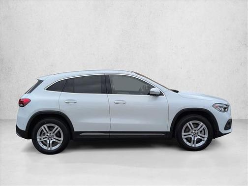 Digital White Metallic 2021 Mercedes-Benz GLA 250 Base 4MATIC