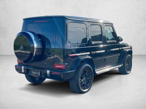 Obsidian Black Metallic 2026 Mercedes-Benz G-Class G 550