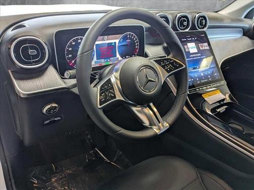 2025 Mercedes-Benz GLC 350e Base