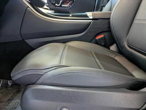 2025 Mercedes-Benz GLC 350e Base