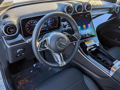 Polar White 2026 Mercedes-Benz GLC 300 4MATIC