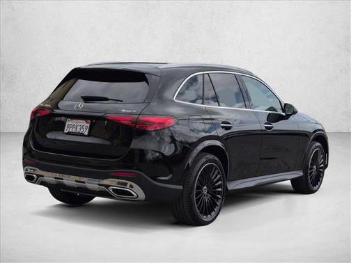 Black 2025 Mercedes-Benz GLC 350e Base