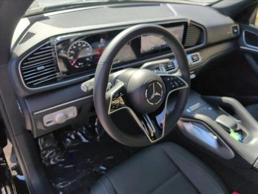 Obsidian Black Metallic 2026 Mercedes-Benz GLE 350 4MATIC