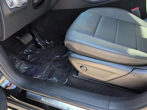 Obsidian Black Metallic 2026 Mercedes-Benz GLE 350 4MATIC