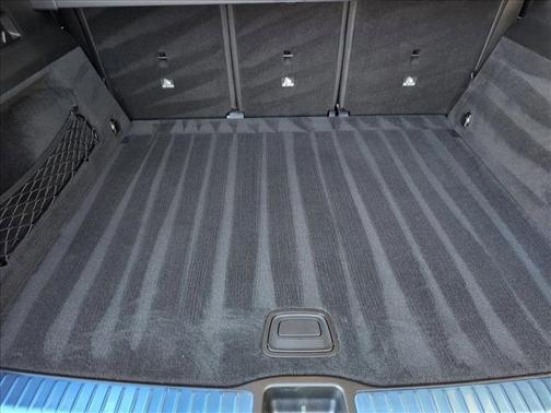 Obsidian Black Metallic 2026 Mercedes-Benz GLE 350 4MATIC
