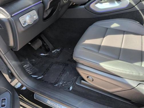 Obsidian Black Metallic 2026 Mercedes-Benz GLE 350 4MATIC