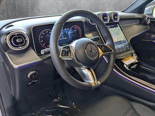 2025 Mercedes-Benz GLC 350e Base