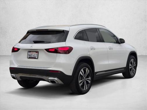 Polar White 2026 Mercedes-Benz GLA 250 4MATIC
