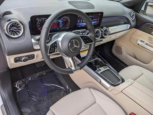 2025 Mercedes-Benz GLB 250 4MATIC