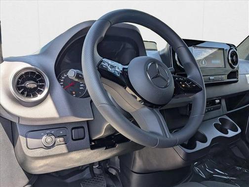 2025 Mercedes-Benz Sprinter 2500 Standard Roof