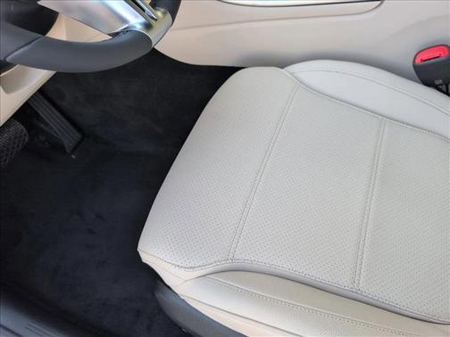 Polar White 2026 Mercedes-Benz C-Class C 300