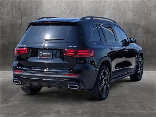 2024 Mercedes-Benz GLB 250 4MATIC