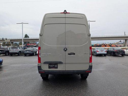 2025 Mercedes-Benz Sprinter 2500 Standard Roof