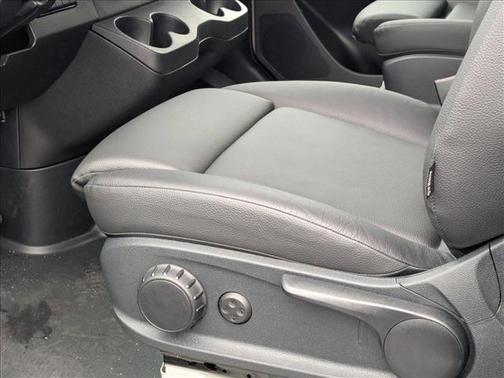 2025 Mercedes-Benz Sprinter 2500 Standard Roof