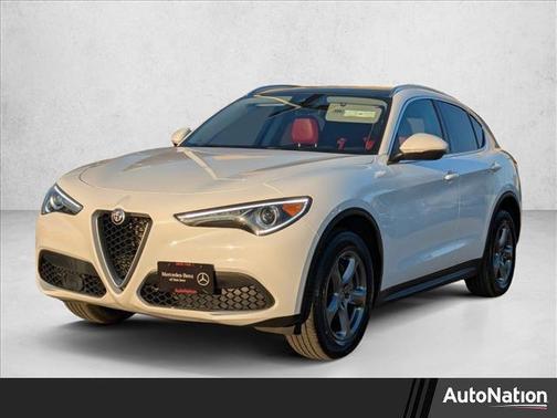2021 Alfa Romeo Stelvio Base