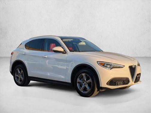 2021 Alfa Romeo Stelvio Base