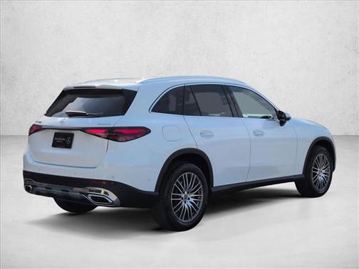 Polar White 2026 Mercedes-Benz GLC 300 4MATIC