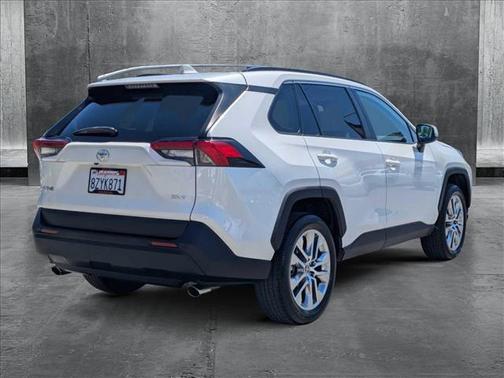 2021 Toyota RAV4 XLE Premium