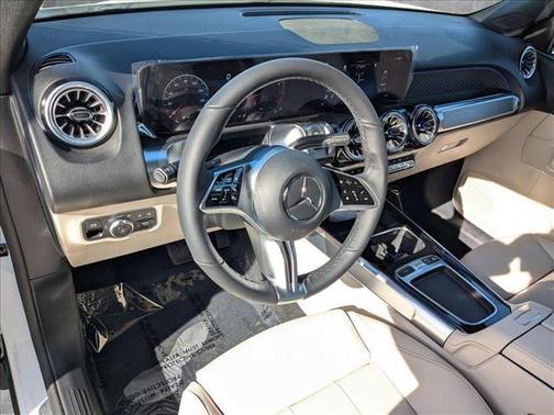 2025 Mercedes-Benz GLB 250 4MATIC