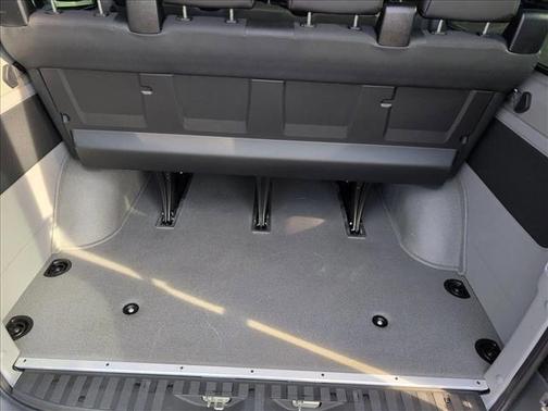 2018 Mercedes-Benz Sprinter 2500 Standard Roof