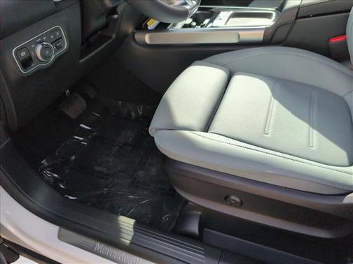 2026 Mercedes-Benz GLB 250 Base