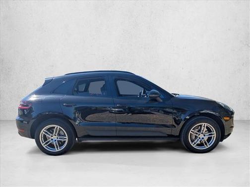 2017 Porsche Macan S